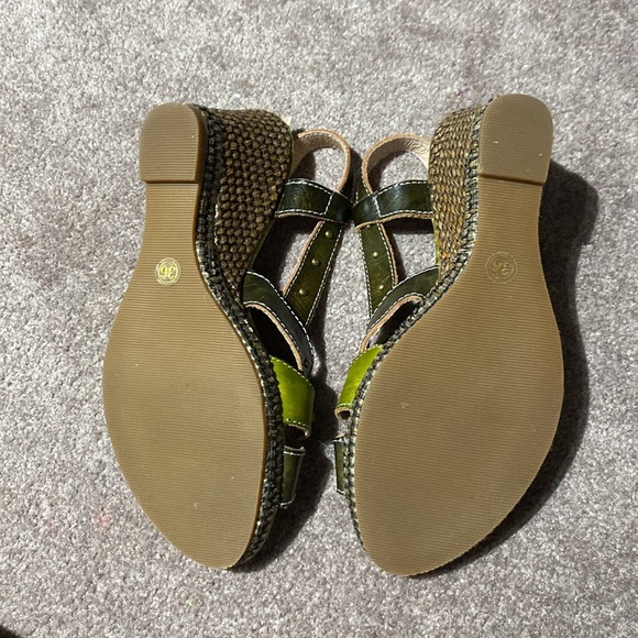 Spring Step Wedge sandals - Picture 4 of 5